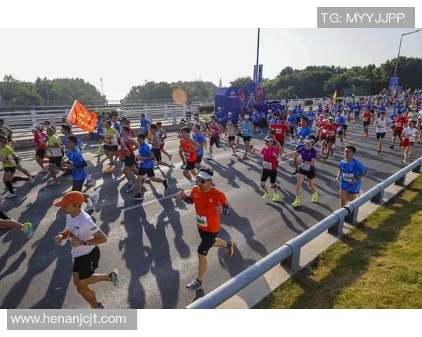 深圳城市马拉松评析：极限运动队展现非凡实力与团队精神